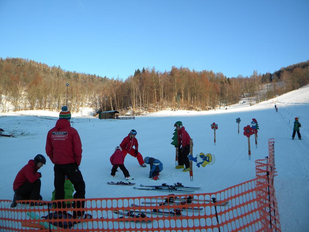 Penzion A Apartmany Skipark Hrabesice Krasne Zewnętrze zdjęcie